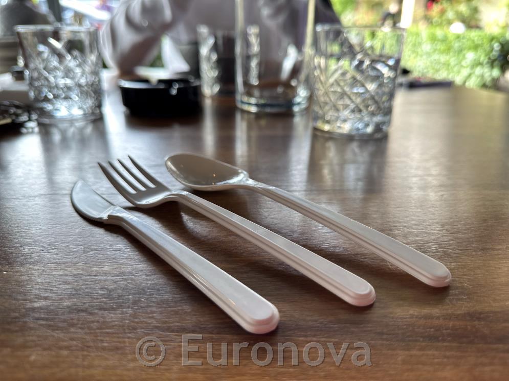 Plastičen pribor / vilice / multi use / 18,5cm / 50kos