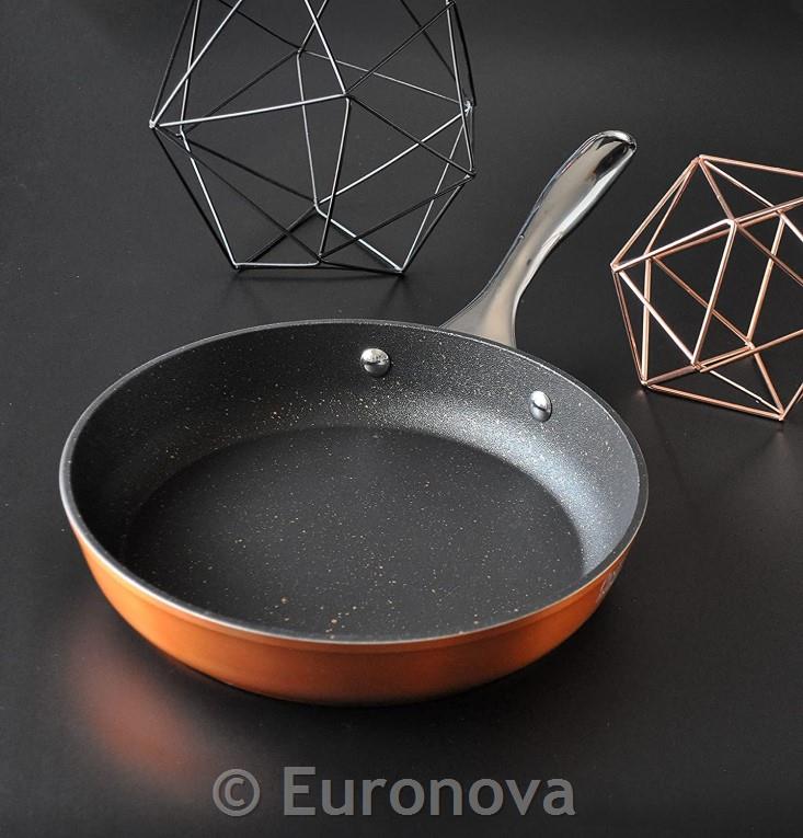 Aluminijasta ponev / 26cm / 4mm / Non-Stick / indukcija