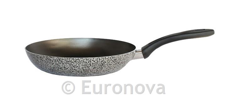 Aluminijasta ponev / 24cm / 2,5mm / Non-Stick