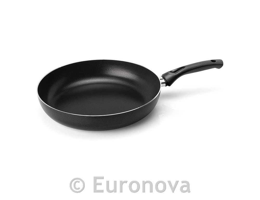 Aluminijasta ponev / 24cm / 2,2mm / Non-Stick