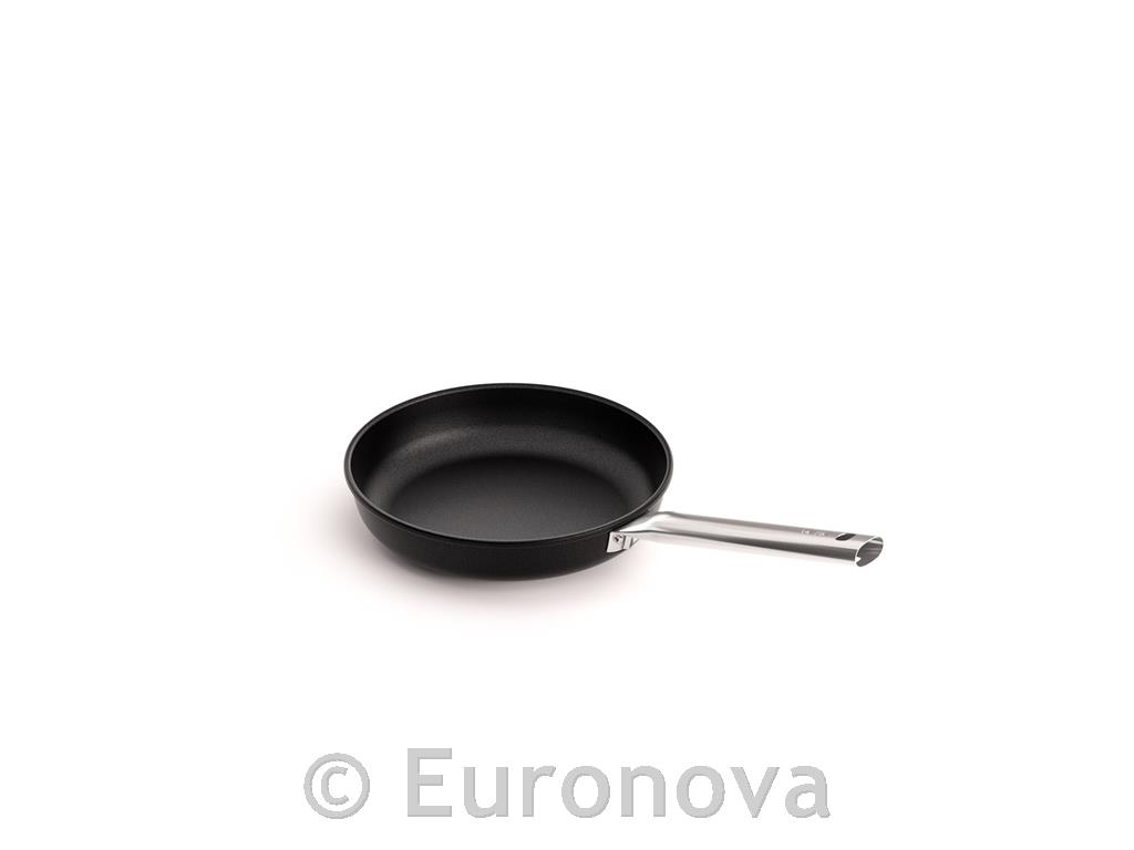 Aluminijasta ponev / 24cm / 3mm / Non-Stick