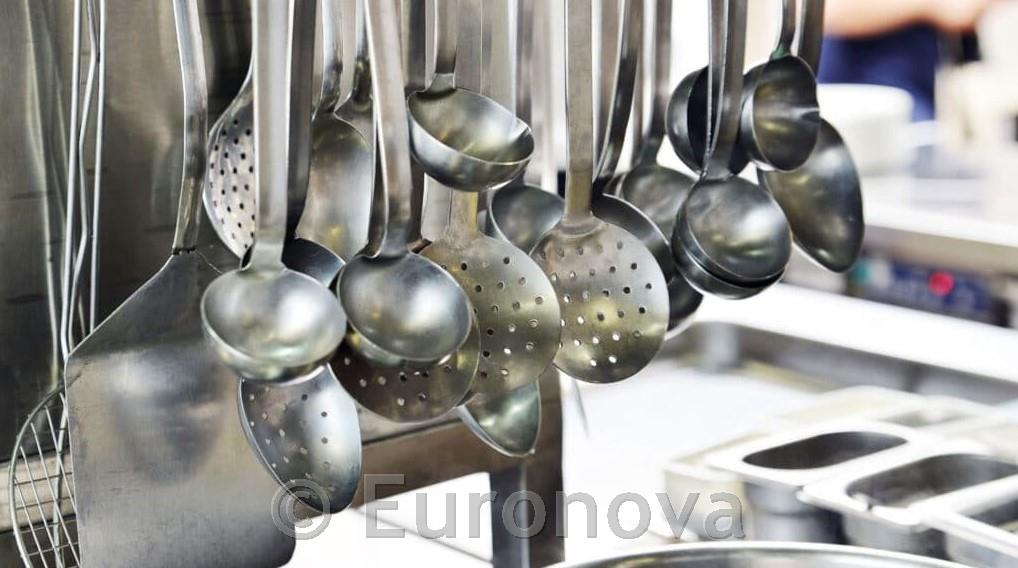 Kuhinjska obračalka / paleta / 10cm / 37cm / perforirana